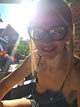 SweetMonicaUK online show from July 2026 07:04:01 AM