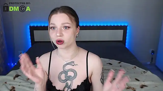RonnieMilles online show from May 2026 01:56:01 AM