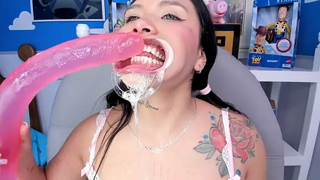 Snapshot of miss_keisi chatting on January 2025 09:08:02 PM miss keisi online show from January 2025 09:08:02 PM