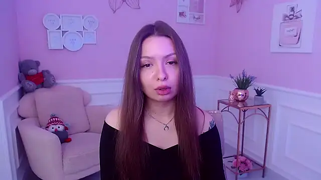 Snapshot of LucySkilar chatting on January 2025 05:53:01 AM LucySkilar online show from January 2025 05:53:01 AM