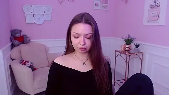 Snapshot of LucySkilar chatting on January 2025 07:35:01 AM LucySkilar online show from January 2025 07:35:01 AM