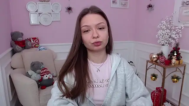 LucySkilar online show from January 2026 05:32:02 AM