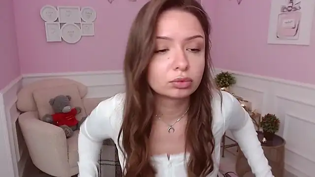 LucySkilar online show from July 2026 04:29:01 AM