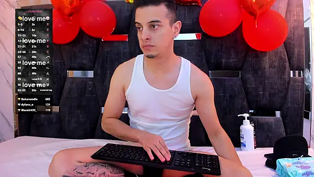 Snapshot of Maximo__ chatting on February 2025 09:49:02 PM Maximo online show from February 2025 09:49:02 PM