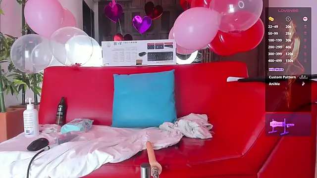 Snapshot of Maximo__ chatting on February 2025 10:43:02 PM Maximo online show from February 2025 10:43:02 PM