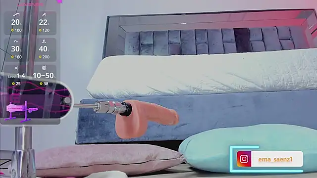 Snapshot of ema__saenz chatting on January 2025 07:46:02 AM ema saenz online show from January 2025 07:46:02 AM