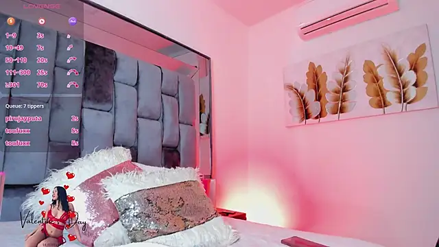 Snapshot of ema__saenz chatting on February 2025 04:00:02 AM ema saenz online show from February 2025 04:00:02 AM