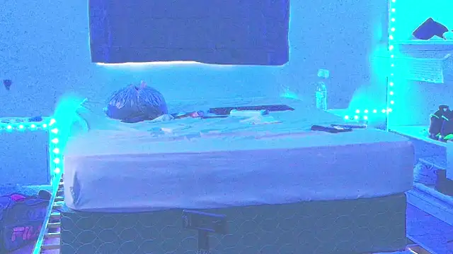 Snapshot of THICKwithDICKK chatting on December 2024 10:28:02 PM THICKwithDICKK online show from December 2024 10:28:02 PM