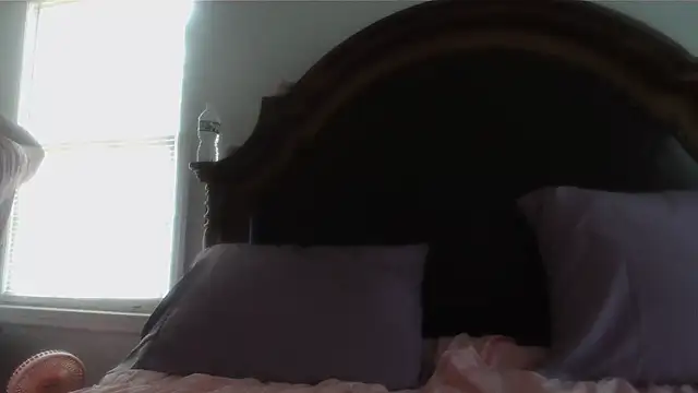 ebonyred online show from April 2026 01:42:02 PM