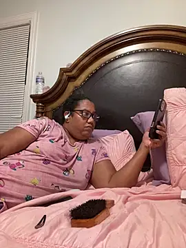ebonyred online show from May 2026 01:32:02 AM