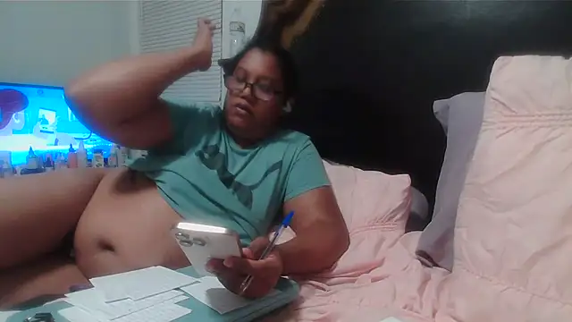 ebonyred online show from May 2026 01:44:01 AM