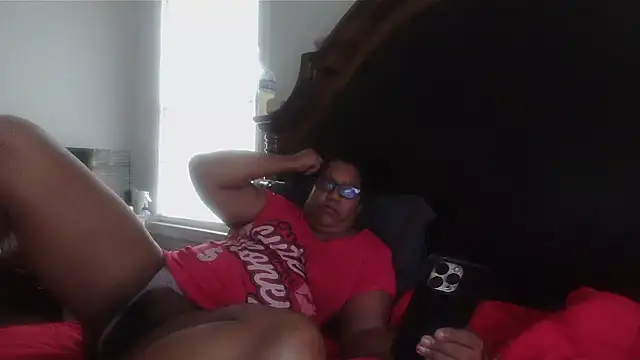 Snapshot of ebonyred chatting on June 2026 12:09:02 PM ebonyred online show from June 2026 12:09:02 PM