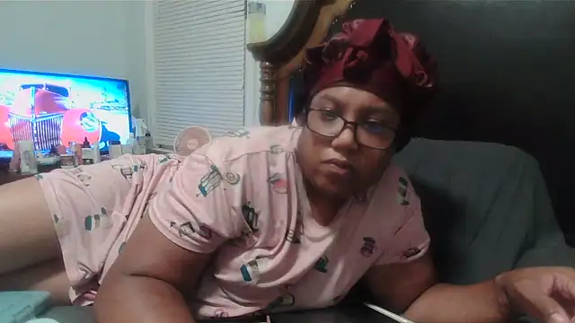Snapshot of ebonyred chatting on June 2026 01:34:01 AM ebonyred online show from June 2026 01:34:01 AM