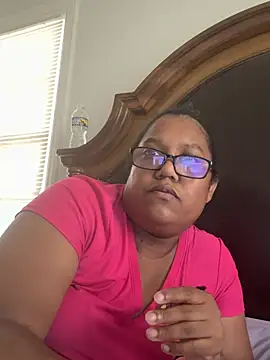 Snapshot of ebonyred chatting on July 2026 05:15:01 PM ebonyred online show from July 2026 05:15:01 PM