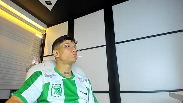 AgarEvans online show from December 2024 01:50:02 PM