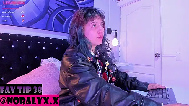 hey noraly online show from July 2026 04:27:01 AM