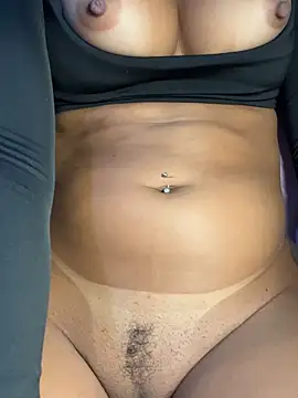 Francielediass online show from April 2026 04:24:02 AM