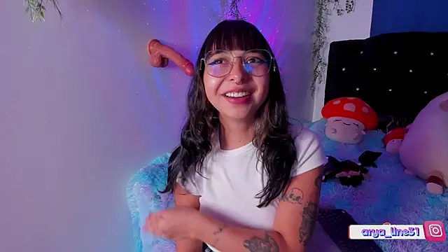 Snapshot of arysUwU chatting on January 2025 05:08:02 AM arysUwU online show from January 2025 05:08:02 AM