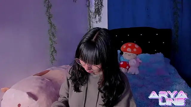 Snapshot of arysUwU chatting on January 2025 02:02:01 AM arysUwU online show from January 2025 02:02:01 AM