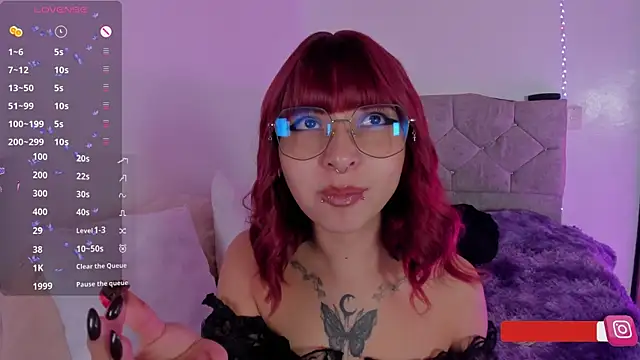 Snapshot of arysUwU chatting on September 2025 01:05:01 AM arysUwU online show from September 2025 01:05:01 AM