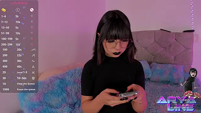 Snapshot of arysUwU chatting on October 2025 01:24:02 AM arysUwU online show from October 2025 01:24:02 AM