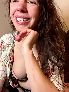 GillKelly online show from October 2025 07:12:02 AM