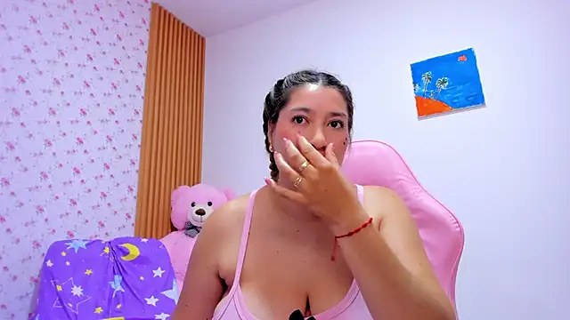 Soyqueen online show from May 2026 04:07:01 AM