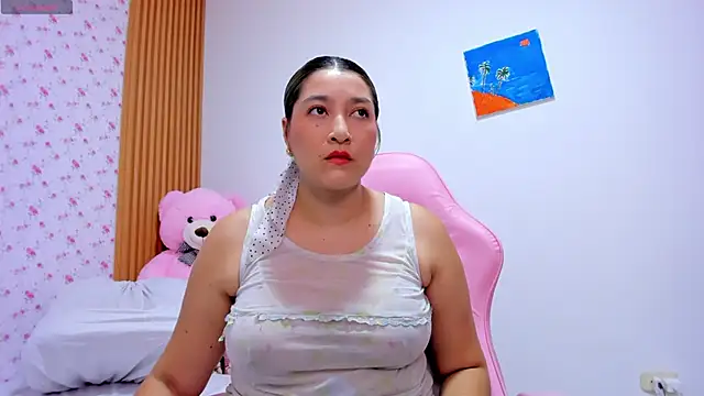 Soyqueen online show from May 2026 03:25:01 AM