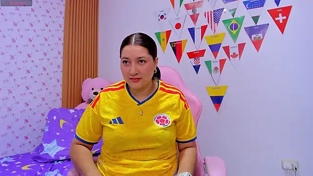 Soyqueen online show from June 2026 04:13:01 AM