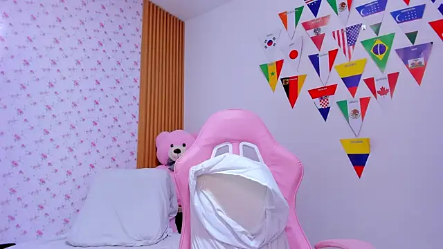 Soyqueen online show from July 2026 02:15:02 AM