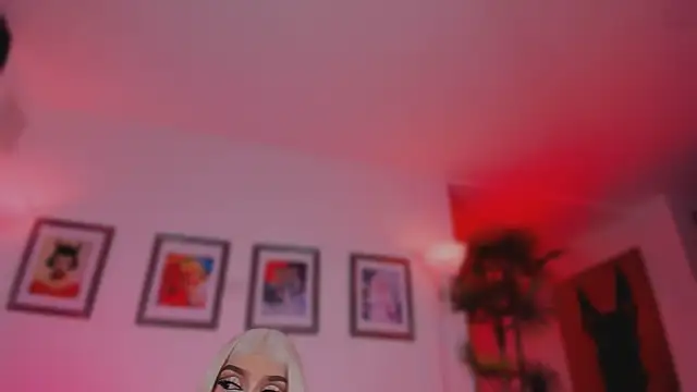 Taylor  foxxx online show from May 2026 07:26:02 AM