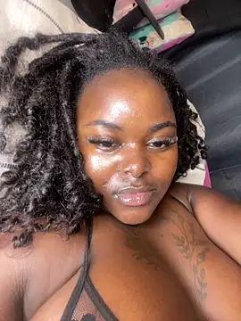 Snapshot of Honeycoco0211 chatting on February 2025 11:41:02 AM Honeycoco0211 online show from February 2025 11:41:02 AM