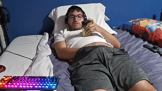 Snapshot of bwcalexander chatting on October 2025 04:53:02 AM bwcalexander online show from October 2025 04:53:02 AM