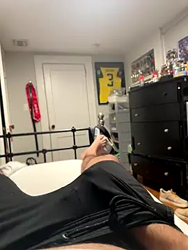 Snapshot of bwcalexander chatting on November 2025 03:29:02 AM bwcalexander online show from November 2025 03:29:02 AM