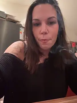 Snapshot of Lady_Knaller chatting on January 2025 08:17:01 PM Lady Knaller online show from January 2025 08:17:01 PM