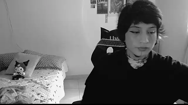 Snapshot of _Apola_77 chatting on February 2025 04:37:02 PM Apola 77 online show from February 2025 04:37:02 PM