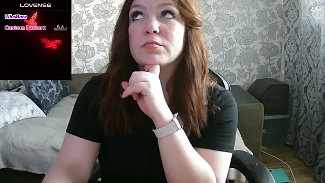 Snapshot of Sabrina_Poison chatting on January 2025 10:42:01 AM Sabrina Poison online show from January 2025 10:42:01 AM