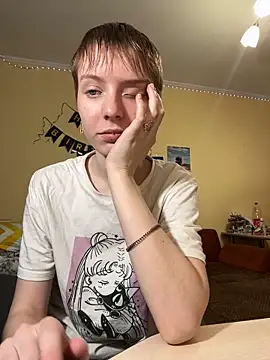 Snapshot of Crayzy_Luv chatting on February 2025 06:31:01 PM Crayzy Luv online show from February 2025 06:31:01 PM