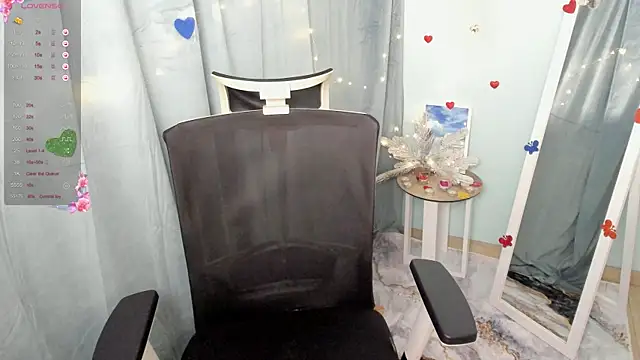 Snapshot of Lexy_flower chatting on February 2025 05:50:01 PM Lexy flower online show from February 2025 05:50:01 PM