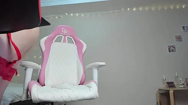 teencute online show from February 2025 05:27:01 AM