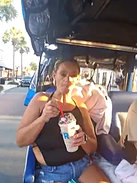 Dixiefaye Pika online show from November 2025 09:36:01 PM