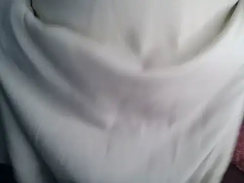 Trezza online show from October 2025 08:20:01 PM