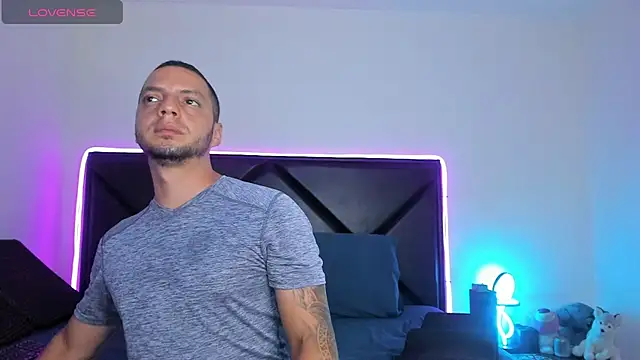 ScarlettAndClark online show from April 2026 03:45:02 AM