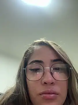 ScarlettAndClark online show from May 2026 04:17:01 AM