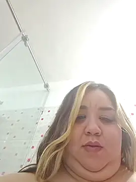 Snapshot of Venus_queenn chatting on March 2025 12:38:02 AM Venus queenn online show from March 2025 12:38:02 AM