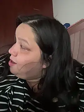 Snapshot of Venus_queenn chatting on February 2026 05:21:01 PM Venus queenn online show from February 2026 05:21:01 PM