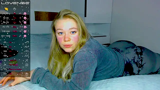 Snapshot of kitti_kaattt chatting on December 2024 10:30:01 AM kitti kaattt online show from December 2024 10:30:01 AM