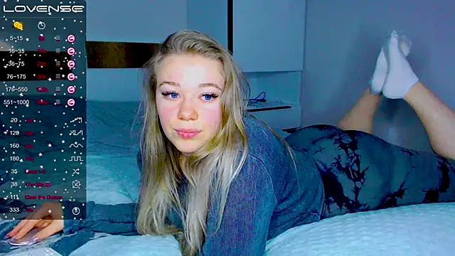 Snapshot of kitti_kaattt chatting on January 2025 04:14:02 AM kitti kaattt online show from January 2025 04:14:02 AM