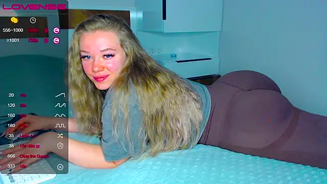 Snapshot of kitti_kaattt chatting on September 2025 05:08:01 AM kitti kaattt online show from September 2025 05:08:01 AM