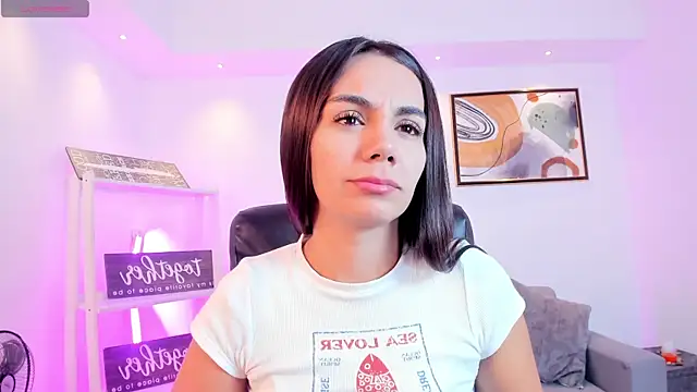 Snapshot of martina_mancini chatting on May 2026 02:22:01 PM martina mancini online show from May 2026 02:22:01 PM
